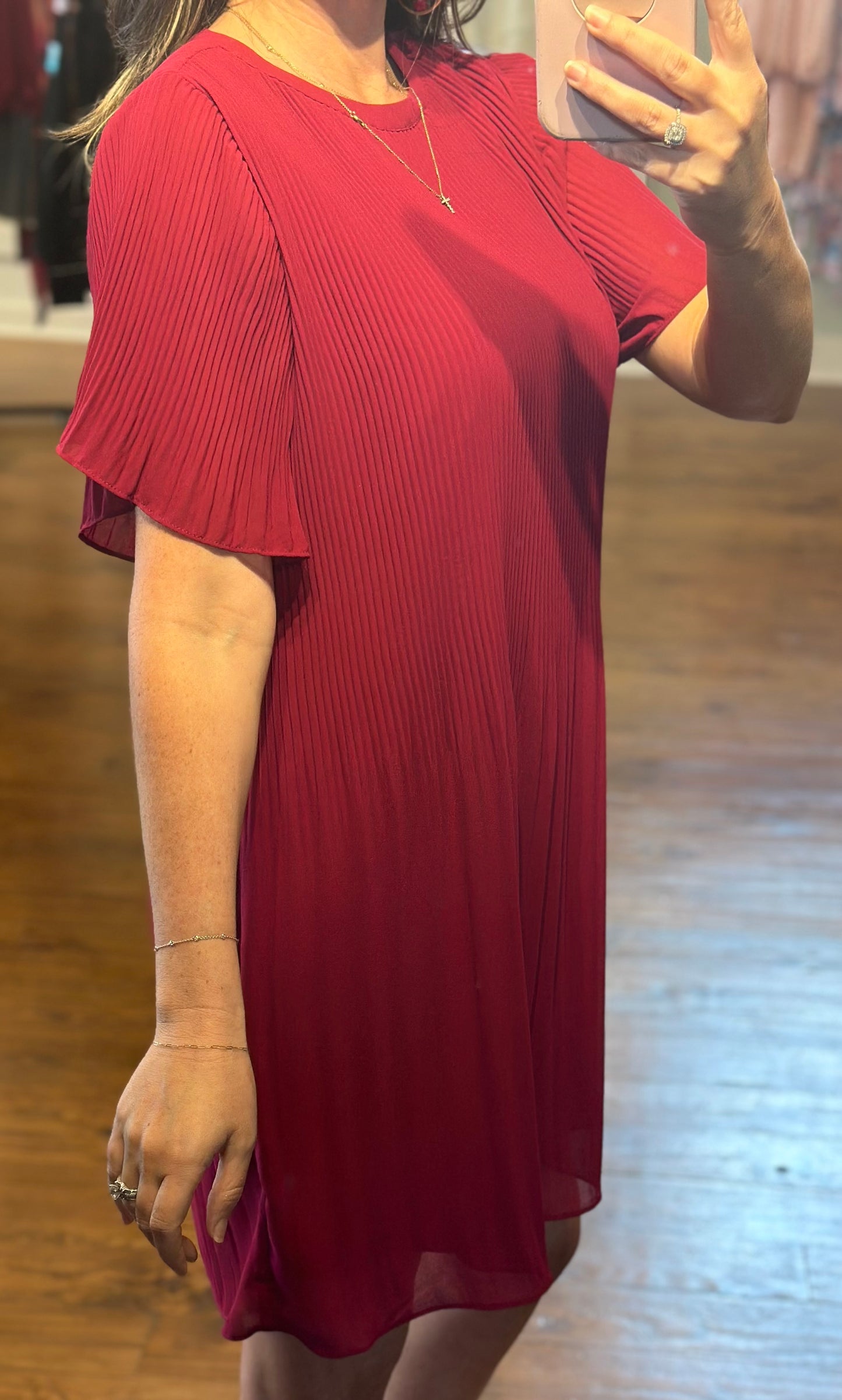 Maroon/Crimson Short Sleeve Pleated Dress